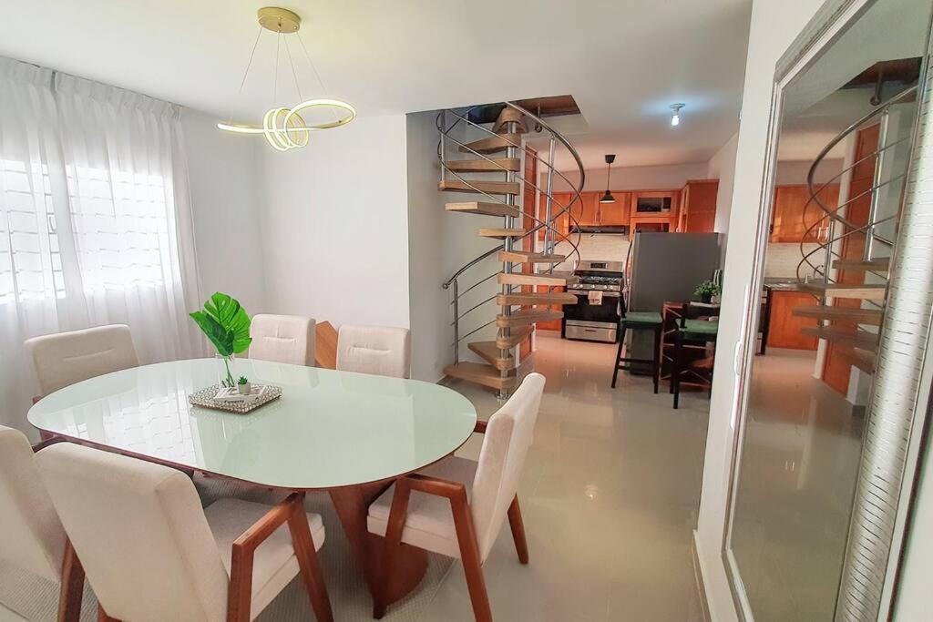 BarahonaApart. Bbq, Jacuzzi Y Vista Al Mar, 4Hb/Ac.アパートメント エクステリア 写真